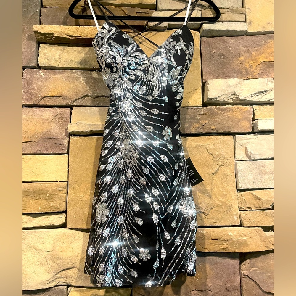Never worn black and silver Lulus mini bodycon dress size Small